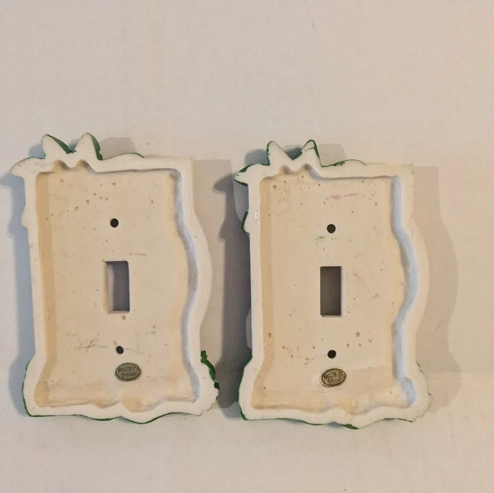 Porcelain Giraffe and tiger light switch plates. Set of 2 - Picture 2 of 2